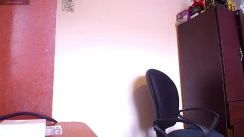 Snapshot of lacolombiana_bitch chatting on 05-02-26, 06:35 Valentina online show from 05-02-26, 06:35