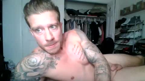 lacrioxcum18 online show from 12-31-24, 09:39