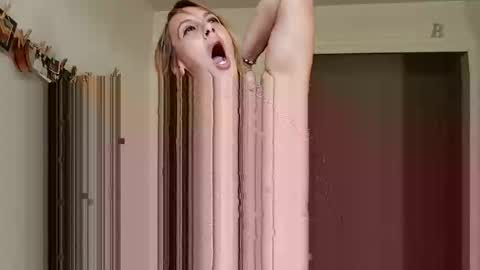 lacybell online show from 12-18-25, 04:46