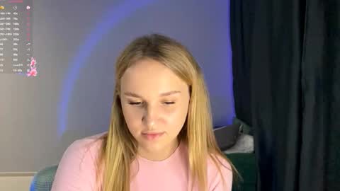 Sofia online show from 09-12-25, 04:40