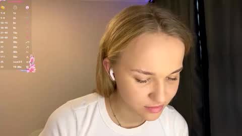 Sofia online show from 10-13-25, 10:37