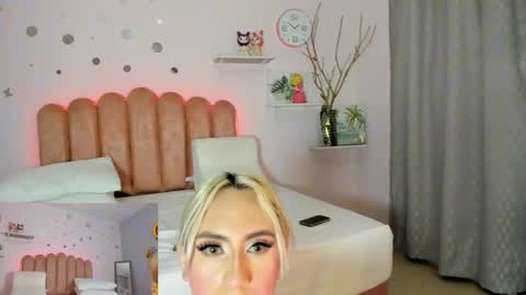 Snapshot of ladenandjuan chatting on 01-24-25, 05:10 Laden And Juan online show from 01-24-25, 05:10