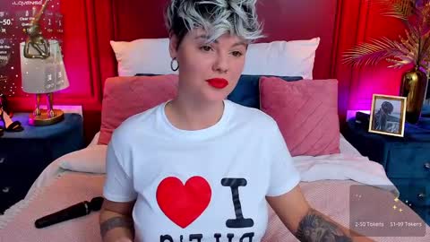 Snapshot of lady_alibi chatting on 02-15-25, 01:38 AliCooper online show from 02-15-25, 01:38