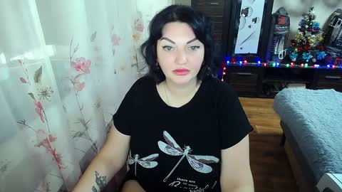 lady_boom_ online show from 12-07-24, 09:17