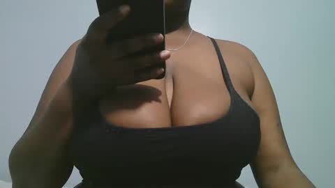 lady_dearra online show from 01-14-26, 03:01