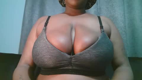 lady_dearra online show from 04-20-26, 01:52