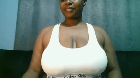 lady_dearra online show from 06-13-26, 01:58