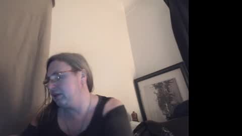 Delilah-Catherine online show from 02-12-25, 09:20