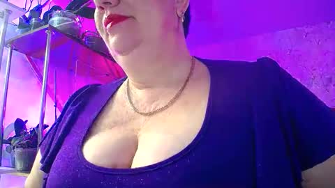 Snapshot of lady_gloria chatting on 01-16-26, 05:33 Lady Gloria online show from 01-16-26, 05:33