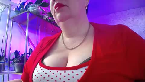 Snapshot of lady_gloria chatting on 01-18-26, 06:17 Lady Gloria online show from 01-18-26, 06:17