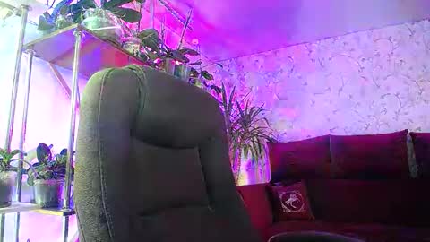 Snapshot of lady_gloria chatting on 02-03-26, 06:40 Lady Gloria online show from 02-03-26, 06:40