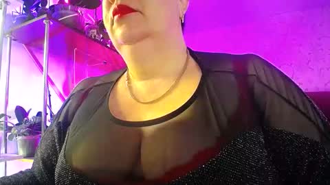 Snapshot of lady_gloria chatting on 02-17-26, 05:26 Lady Gloria online show from 02-17-26, 05:26