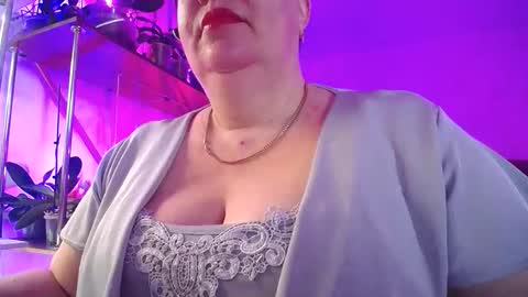 Snapshot of lady_gloria chatting on 03-09-26, 05:22 Lady Gloria online show from 03-09-26, 05:22