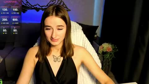 Olivia online show from 06-10-26, 01:39