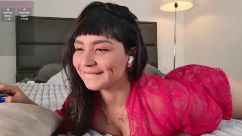    700  1300 -5 online show from 03-18-26, 12:52