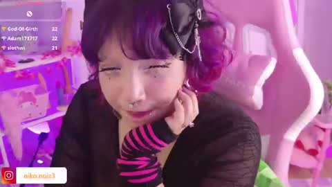 Snapshot of lady_noize chatting on 06-11-26, 02:53 Lady online show from 06-11-26, 02:53