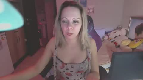 lady_smile69 online show from 02-20-25, 03:08
