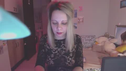 lady_smile69 online show from 03-11-25, 04:43