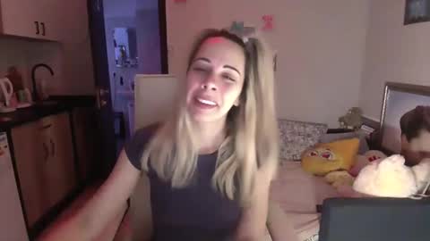 lady_smile69 online show from 11-02-25, 03:09