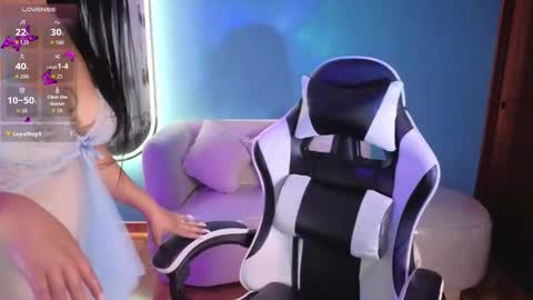 Lady Violet Bridgerton online show from 09-22-25, 09:06