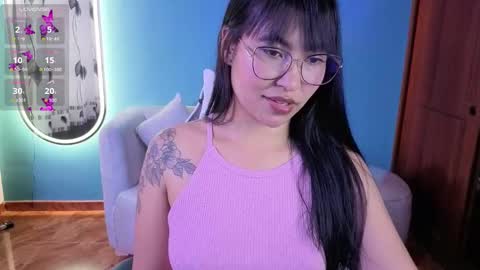 Lady Violet Bridgerton online show from 10-13-25, 08:09