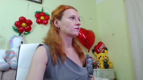 Sima Ladybigsmile online show from 02-28-25, 09:55