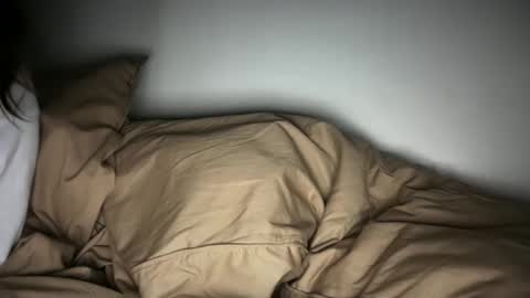 Aria online show from 03-07-25, 06:54