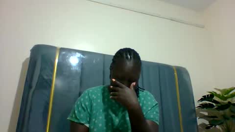 lindah32 online show from 12-25-24, 12:16