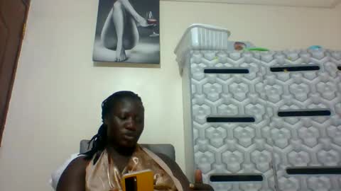 lindah32 online show from 01-13-25, 08:58