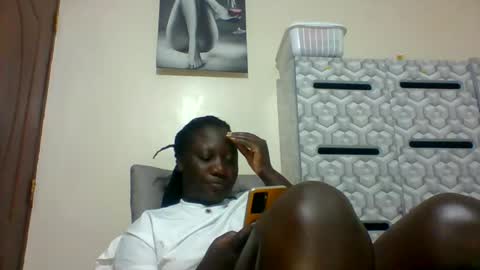 lindah32 online show from 01-15-25, 09:51