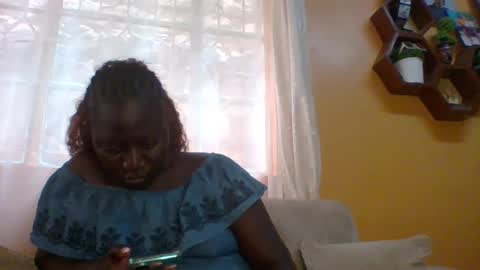 lindah32 online show from 09-23-25, 07:00