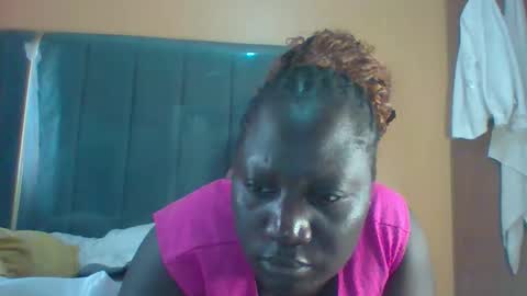 lindah32 online show from 09-24-25, 08:17