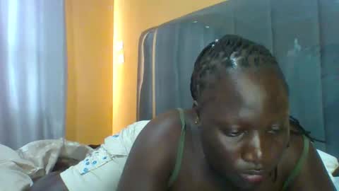 lindah32 online show from 01-12-26, 11:26