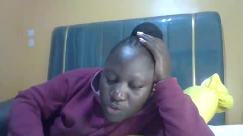lindah32 online show from 05-14-26, 12:06