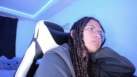  Lady  online show from 02-08-25, 03:41