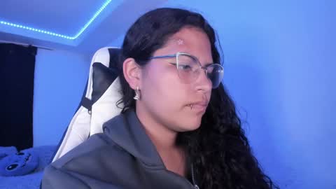  Lady  online show from 03-06-25, 03:13