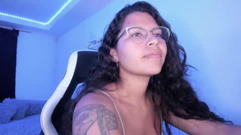  Lady  online show from 03-07-25, 08:13