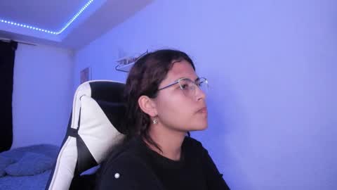  Lady  online show from 09-22-25, 03:30