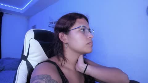  Lady  online show from 09-24-25, 05:00