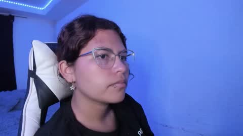  Lady  online show from 10-04-25, 02:31