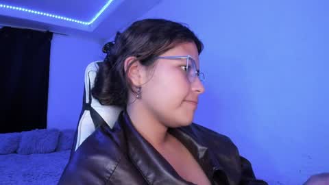  Lady  online show from 04-01-26, 02:12