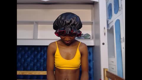 ladydiva69 online show from 10-26-25, 06:52