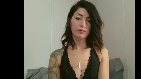 ladylane393 online show from 06-18-26, 01:04