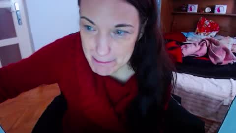 LadyLHoty online show from 10-20-25, 11:21