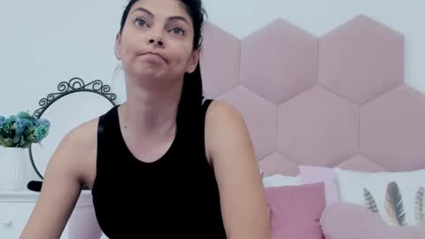 Lia online show from 01-28-25, 08:36