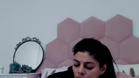 Lia online show from 02-11-25, 04:22