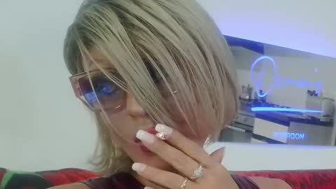 Oxana online show from 04-25-26, 02:36