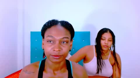 Snapshot of ladypussy69779756 chatting on 12-09-24, 12:12 laura online show from 12-09-24, 12:12