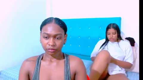 Snapshot of ladypussy69779756 chatting on 01-14-25, 12:56 laura online show from 01-14-25, 12:56