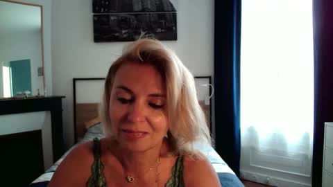 Snapshot of ladysexyx chatting on 09-11-25, 12:05 ladysexyx online show from 09-11-25, 12:05